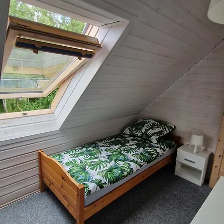 別荘 Przy Stajni レバル