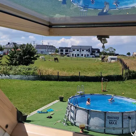 Przy Stajni * レバル