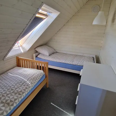 Przy Stajni * レバル