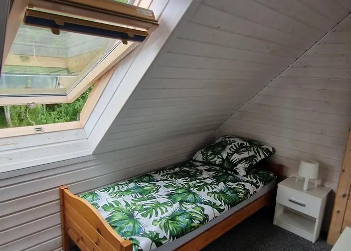 別荘 Przy Stajni レバル