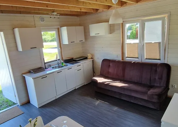 Przy Stajni レバル